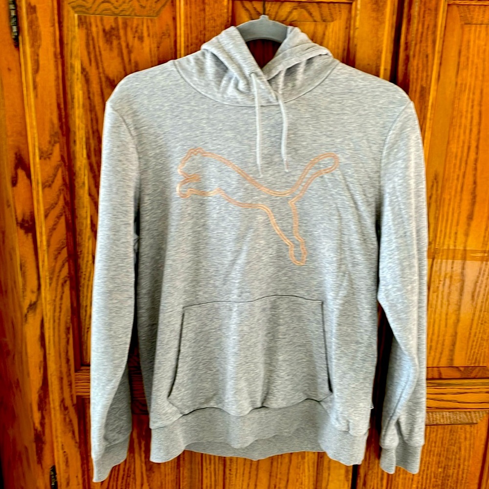 Women’s size large Puma hoodie. Gray with rise gold decal.